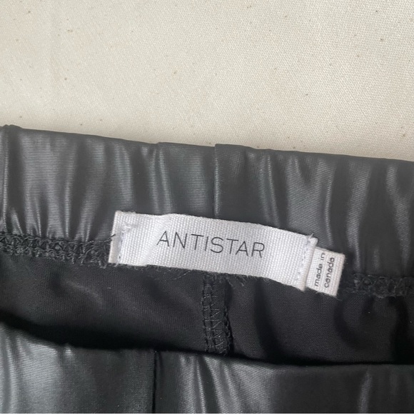 Leather looking leggings Small - Picture 6 of 7